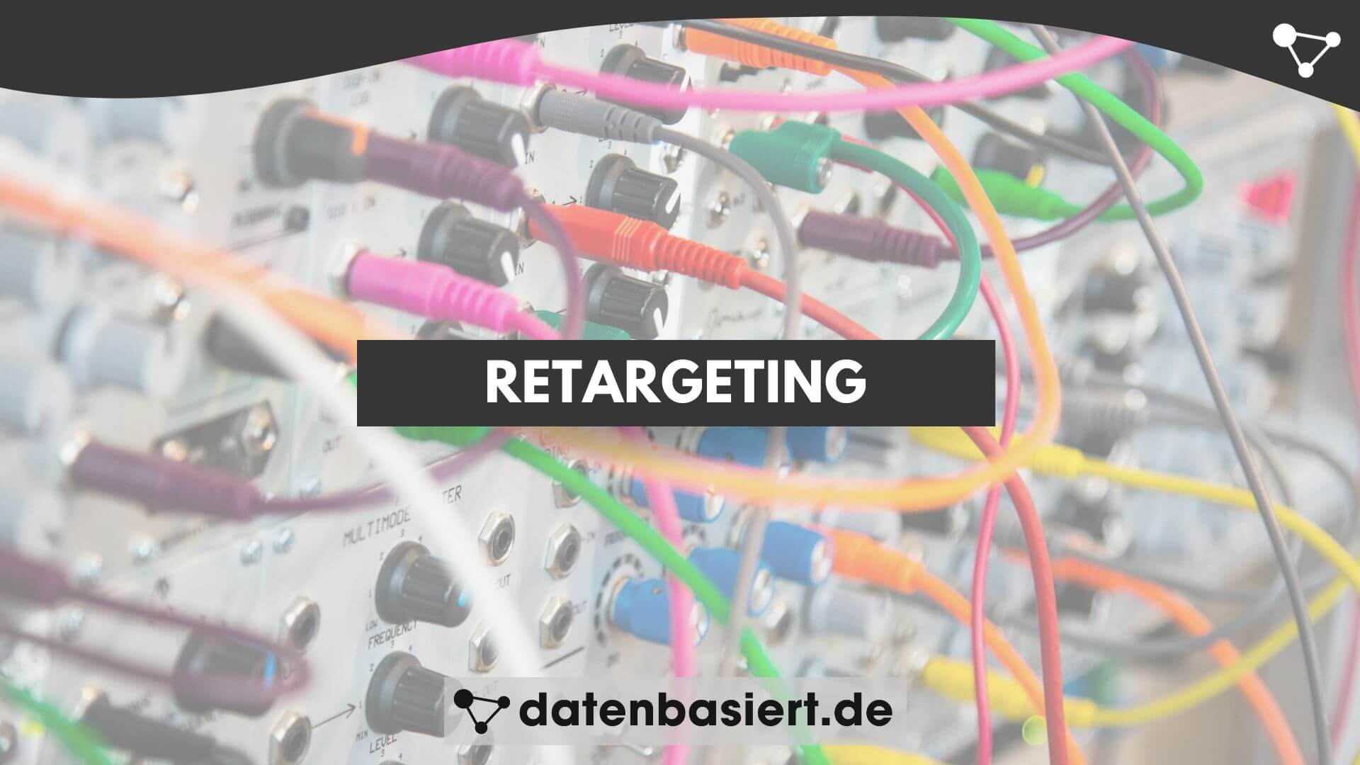 datenbasiert.de Retargeting erklärt: So baust du Zielgruppen, setzt Frequenz, vermeidest Ad Fatigue und misst ROI. Mit Checkliste und klaren Schritten.